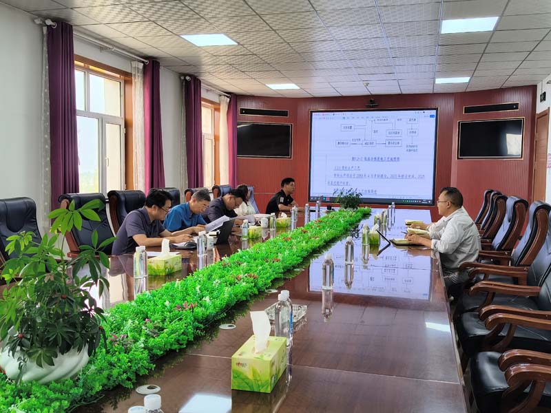 新疆维吾尔自治区环境工程评估中心党支部书记、副主任朱斌一行莅临英吉沙公司指导工作 (2)